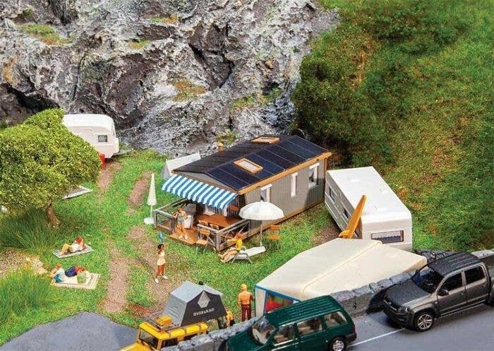 Mobile Home -- Kit - 4-5/16 x 2-1/8 x 1-1/2′ 11 x 5.4 x 3.9cm, HO, Faller Gmbh 130657