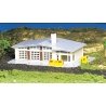 Shell Gas Station -- Assembled - 3-1/2 x 5-1/2′ 8.9 x 14cm, N, Bachmann Industries 45904