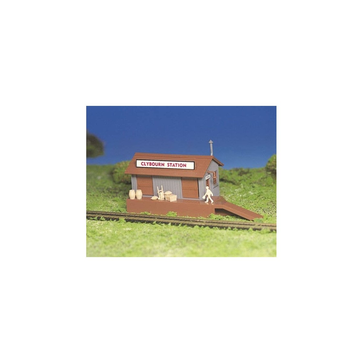 Plasticville Classic Kit - Freight Station -- 2-3/8 x 4-3/4′ 6 x 12.1cm, HO, Bachmann Industries 45171
