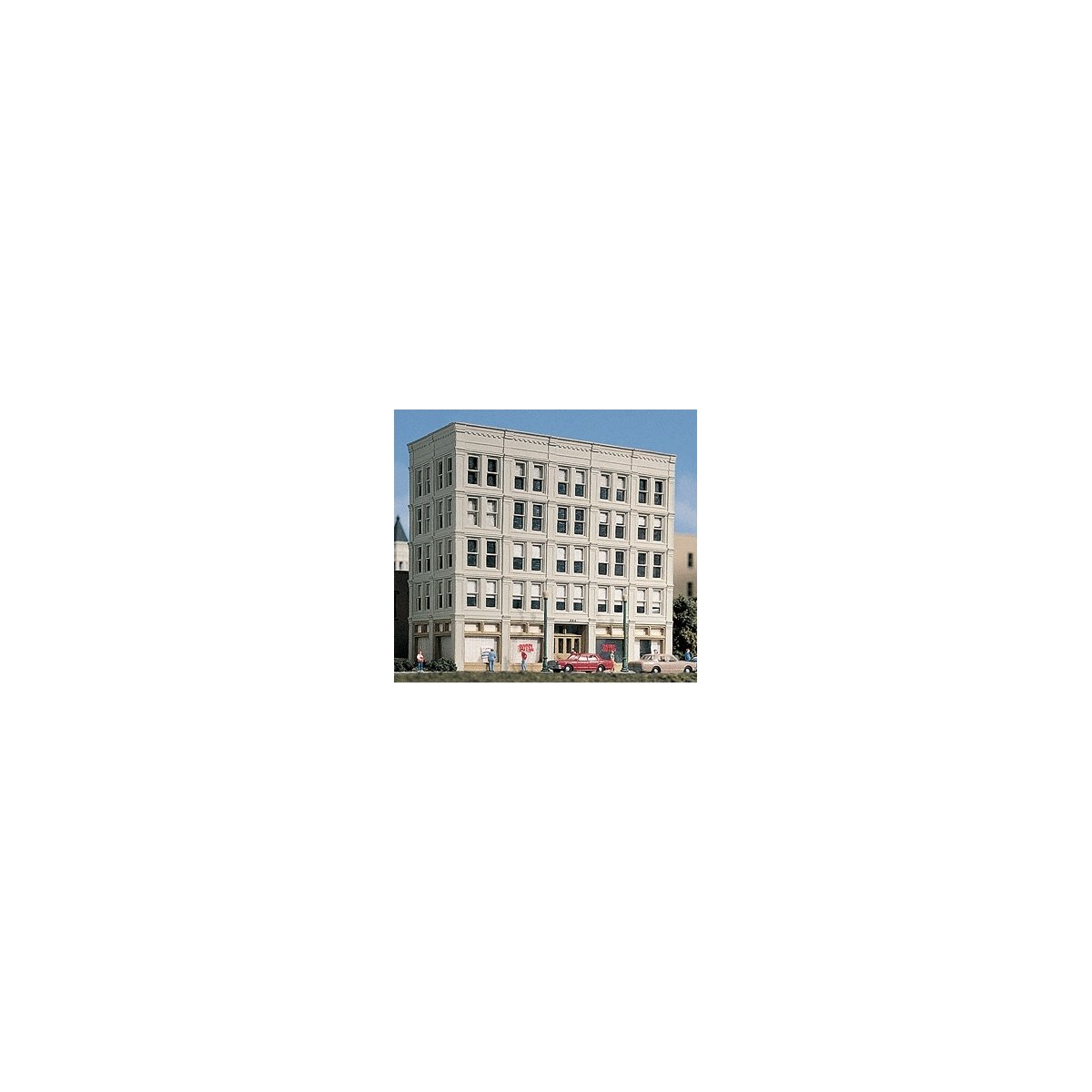 Hilltowne Hotel - Woodland Scenics DPM Landmark Structures(R) -- Kit - 5-1/4 x 2-1/2′ , N, Design Preservation Models 50900