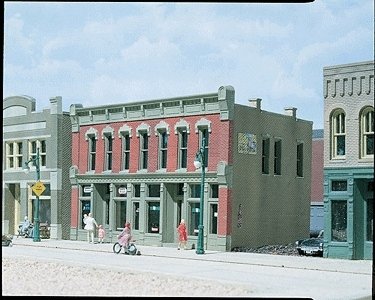 Front Street Building - Woodland Scenics DPM Landmark Structures(R) -- Kit - 5-3/4 x , HO, Design Preservation Models 12000