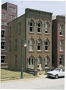 Townhouse 2 - Woodland Scenics DPM Landmark Structures(R) -- Kit - 2-1/2 x 4-1/4′ 6., HO, Design Preservation Models 11000