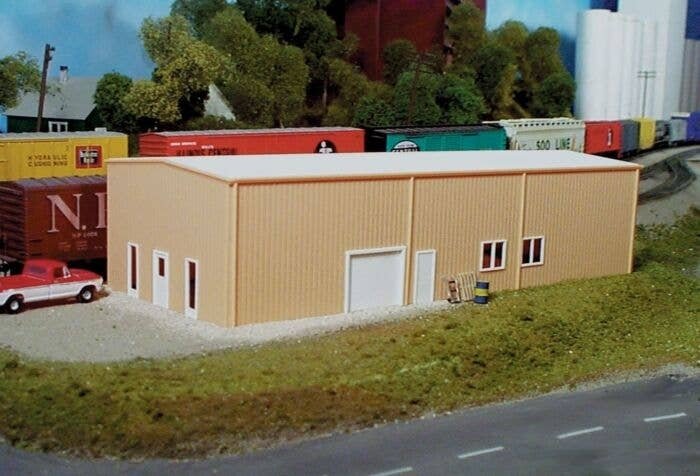 Pre-Fab Warehouse -- Kit - 4-1/8 x 8-1/4′ 10.8 x 21cm, HO, Pikestuff 4