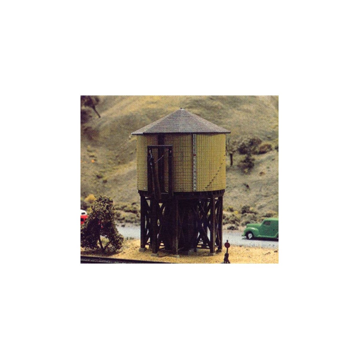 Wood Water Tanks -- pkg(2), N, Tichy Train Group 26002