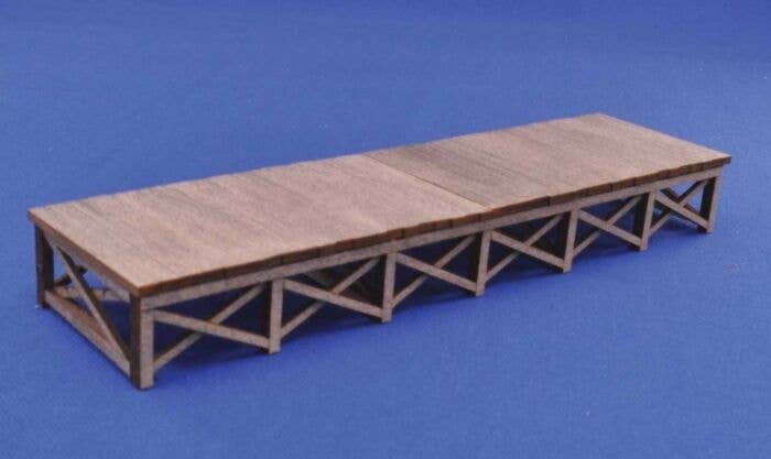 Laser-Cut Wood Kit -- Loading Dock - 5-3/4 x 1-1/2′ 14.6 x 3.8cm, HO, Blair Line 172