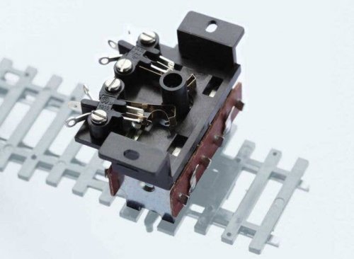 Micro-Switch, All Scales, Peco PL15