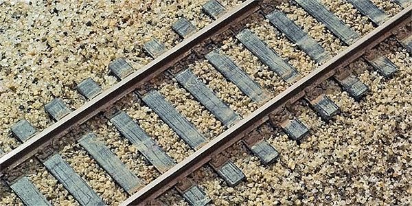 CVT Tie Strip pkg(50) -- Mainline w/8`6` Ties, HO, Central Valley 2003