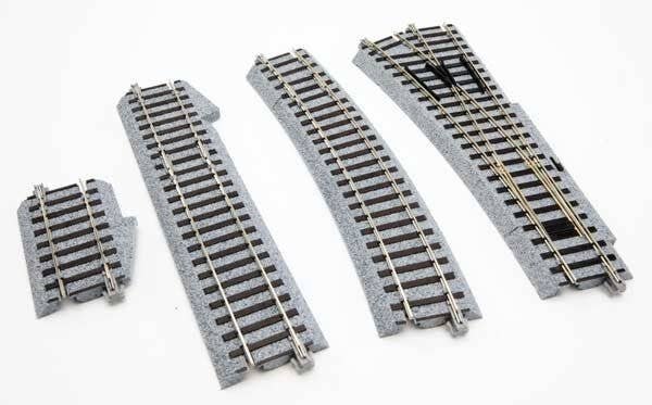 4 Manual Turnout - Unitrack -- Left Hand - 21-5/8′ 550mm 19 Degree Diverging Route, HO, Kato USA Inc 2852