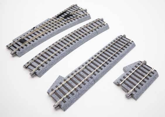 4 Manual Turnout - Unitrack -- Right Hand - 21-5/8′ 550mm 19 Degree Diverging Route, HO, Kato USA Inc 2853