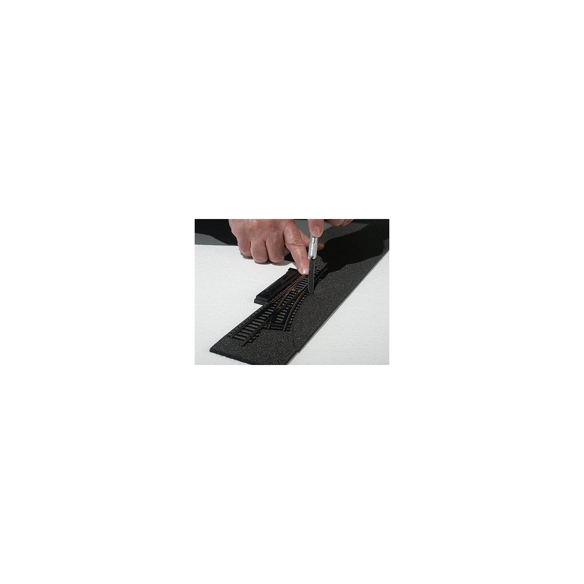 Track-Bed Roadbed Material -- 5 x 24 x 3/16′ 12.7 x 61 x .5cm pkg(6), HO, Woodland Scenics 1470