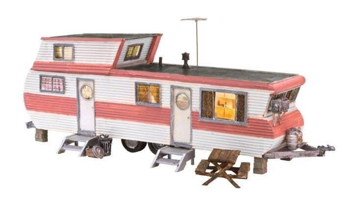Double Decker Trailer - Built-&-Ready(R) Landmark Structures(R) -- White, Salmon, O, Woodland Scenics 5862