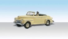 Roger′s Rag Top - Assembled - AutoScenes(R) -- Convertible & 1 Figure, HO, Woodland Scenics 5527
