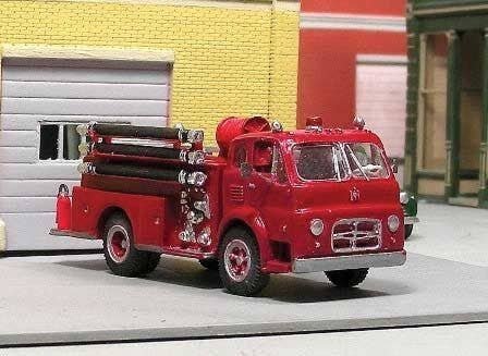 1956-1972 IH/LaFrance C-190 Pumper - Resin Kit -- Unpainted Resin Castings, HO, Sylvan Scale Models V335
