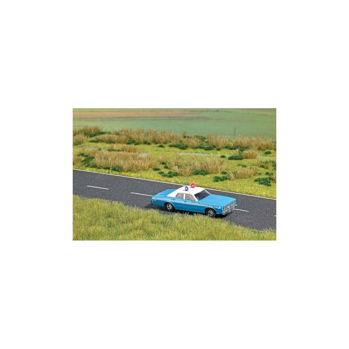 1976 Dodge Monaco 4-Door Sedan with Working Lights - Assembled -- Police (Blue Body, White Can, HO, Busch Gmbh & Co Kg 5629