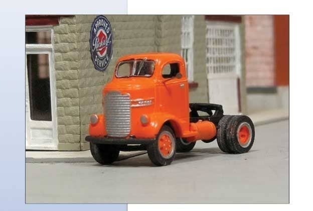 1940-1947 Dodge Cab-Over-Engine (COE) Tractor Only Short Chassis - Kit -- Undecorated Resin K, HO, Sylvan Scale Models V384