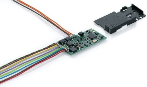 Digital DCC Locomotive Control Decoder -- For Marklin Locos with AC-DC Field Coil Motors, All Scales, Marklin, Inc 60906