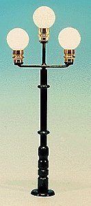 Lampposts -- Triple Park Light (green) 2-5/8′ 6.5cm, HO, Miniatronics Corp. 7208401