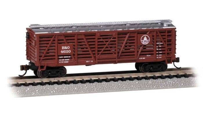 Silver Series(R) 40′ Stock Car -- Baltimore & Ohio 46110 (Boxcar Red, silver, Capitol Dome Lo, N, Bachmann Industries 71563