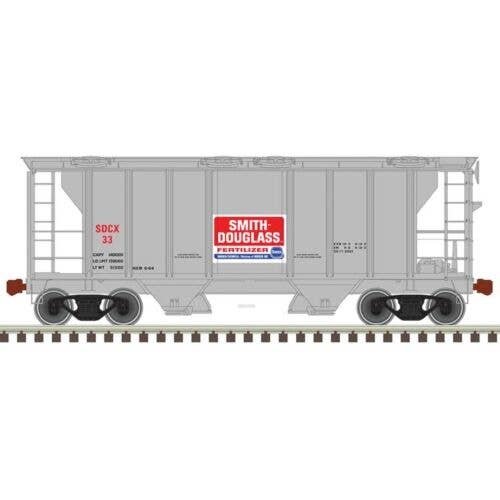 PS-2 2-Bay Covered Hopper - Ready to Run -- Smith Douglass SDCX 32 (gray, red, white), N, Trainman 50005901