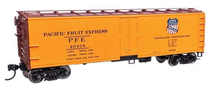 40′ Steel Reefer with Dreadnaught Ends - Ready To Run -- Pacific Fruit Express(TM) 40428 (Overland Logo Side 1/SP Lines Logo 