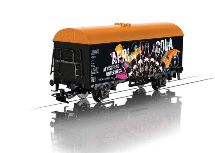 Refrigerator Car - 3-Rail - Ready to Run - Start-Up -- Afri Cola (black, gold, German Lettering), HO, Marklin, Inc 44253