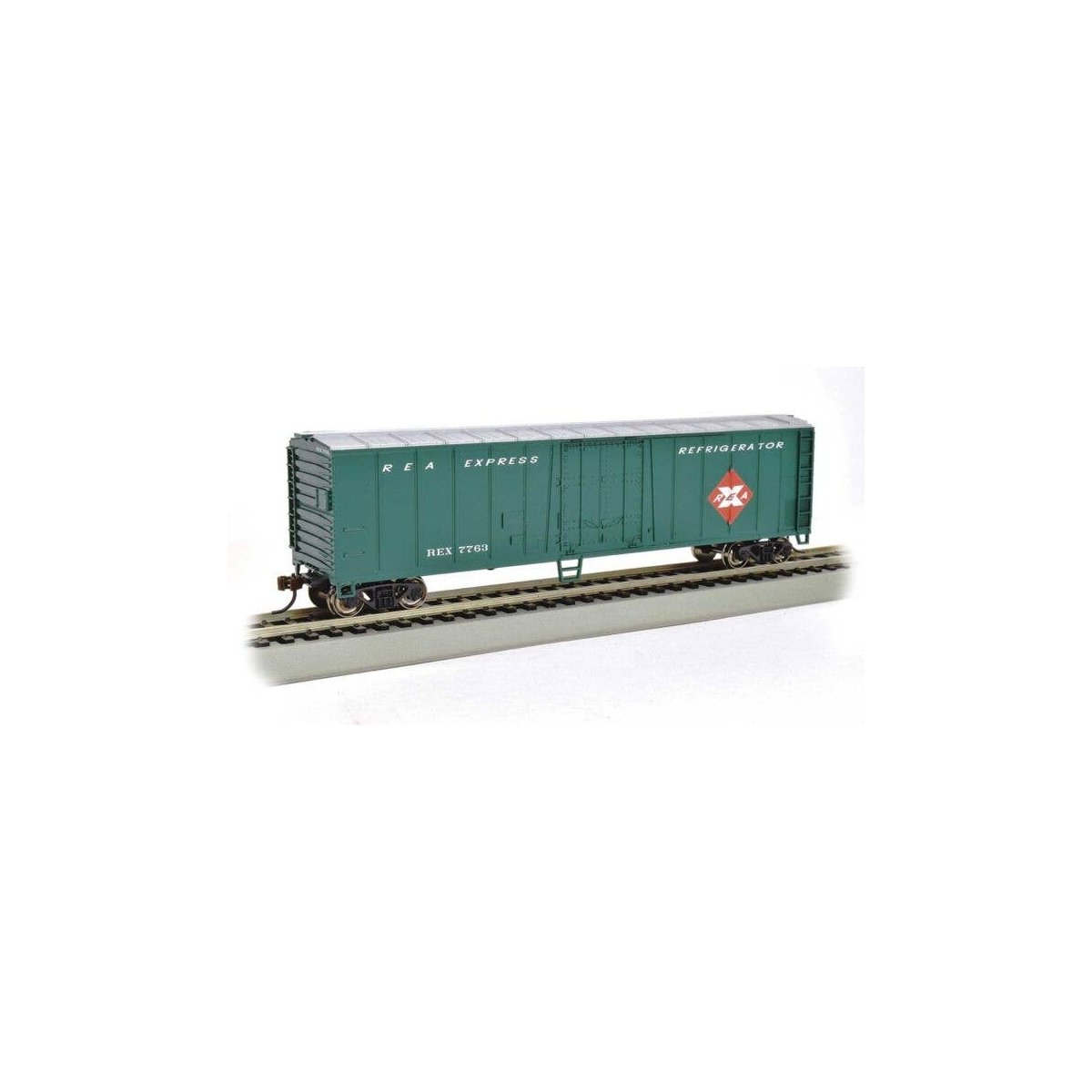 50′ Steel Mechanical Reefer - Ready to Run - Silver Series(R) -- Railway Express Agency 7763 (green, red), HO, Bachmann Indust