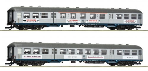 2 piece set: 2nd class commuter coaches, DB, HO, Roco 6200206