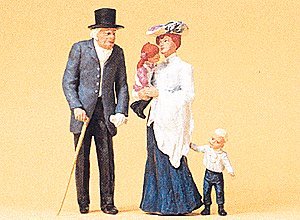 Old Man, Young Woman & Two Children, G, Preiser Kg 45066