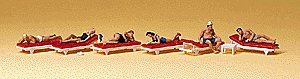 Recreation & Sports -- Sunbathers on Lounges, HO, Preiser Kg 10429