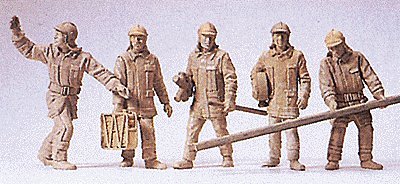 Emergency - Modern German Firefighters - Unpainted Figure Set -- Arriving at Scene - Carrying Equipme, HO, Preiser Kg 10484