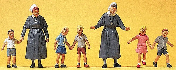 Protestant Sisters -- With Children, HO, Preiser Kg 10533