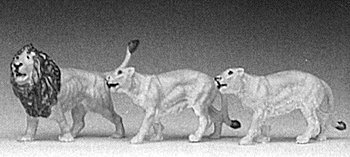 Animals -- Lions (1 Male, 2 Females), HO, Preiser Kg 20379