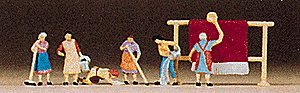 People Working -- Housewives w/Cleaning Accessories pkg(6), N, Preiser Kg 79051