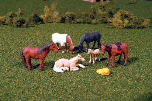 Horses - SceneScapes(TM) -- pkg(6), HO, Bachmann Industries 33119
