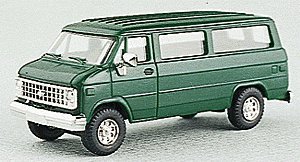 Military - US/NATO (Modern) - Light Trucks -- Chevrolet Personnel Van (green), HO, Trident Miniatures 90066