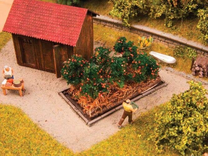 Garden Plot - Assembled - Deco Minis -- 6 Tomato Plants, HO, Noch Gmbh & Co 13215