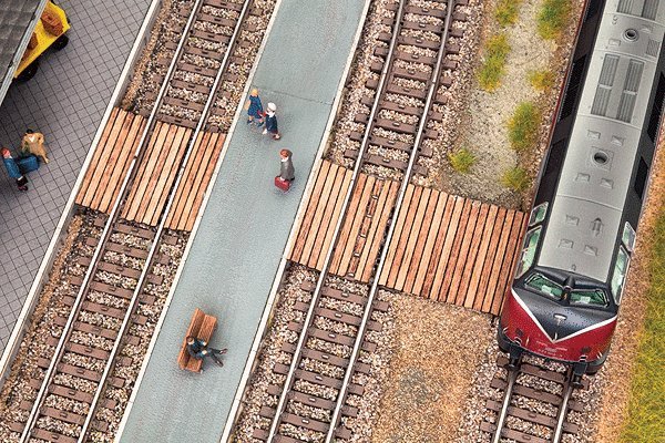 Wood Station Platform Crossing -- Kit - 4-1/8 x 1-9/16′ 10.5 x 4cm, HO, Noch Gmbh & Co 14304