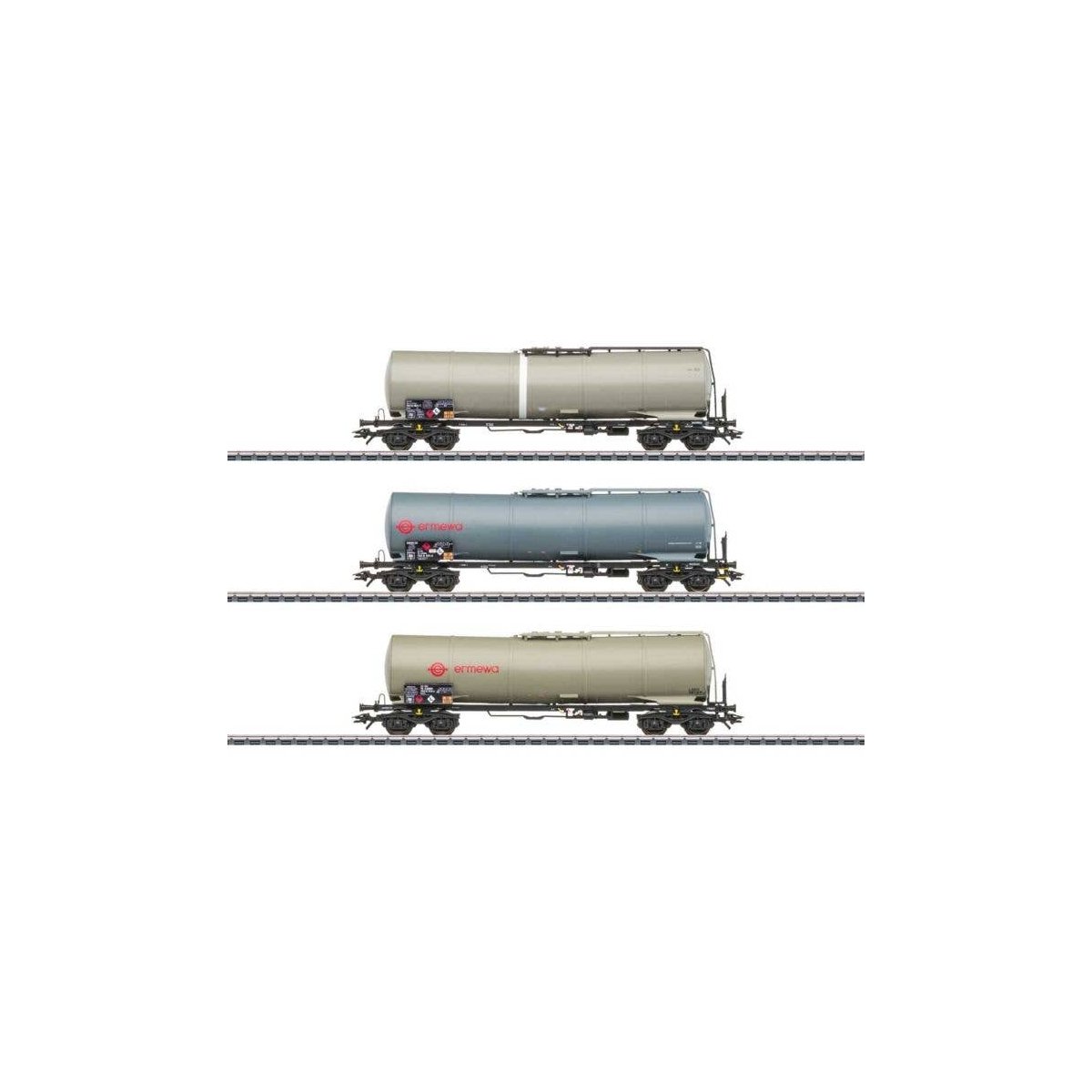 Type Zans 25,096-Gallon Four-Axle Tank Car 3-Pack - 3-Rail - Ready to Run -- Ermewa (Era VI 2015, gray, red), HO, Marklin, Inc 4