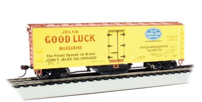 Track Cleaning 40′ Wood Reefer with Removable Dry Pad - Ready to Run -- Jelke Good Luck Margarine URTX 10812, HO, Bachmann Ind