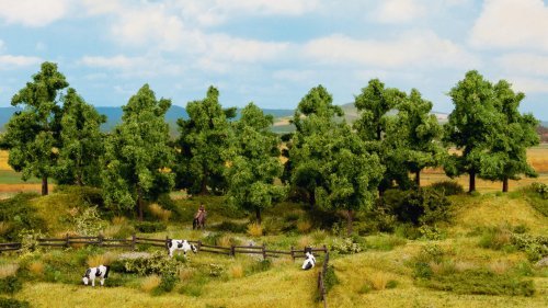 Deciduous Trees -- 3-15/16 to 5-1/2′ 10 to 14cm Tall pkg(8), All Scales, NOCH 24600
