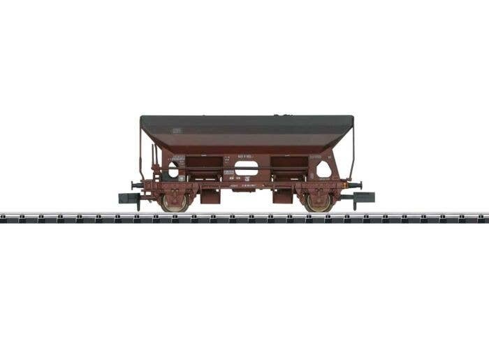 Type Fcs 092 Side-Dump Car - Ready to Run - Minitrix -- German Federal Railroad DB (Era IV, Boxcar Red, Weathered), N, Trix 1890