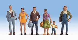 Pedestrians pkg(6) -- Set 2, HO, Walthers SceneMaster 6056