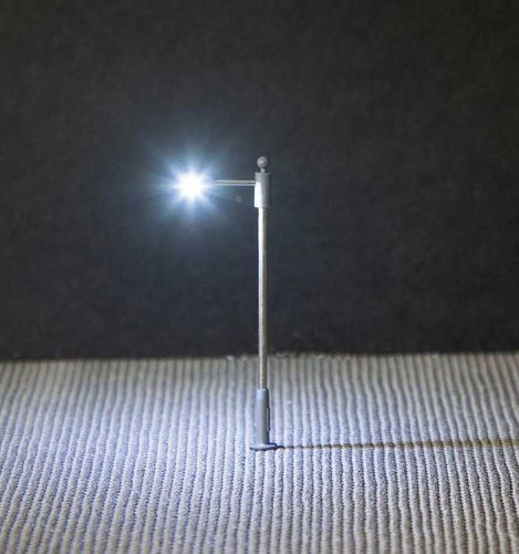 LED Streetlight on Mast -- Adjustable height up to 2-9/16′ 6.5cm tall pkg(3), N, Faller Gmbh 272122