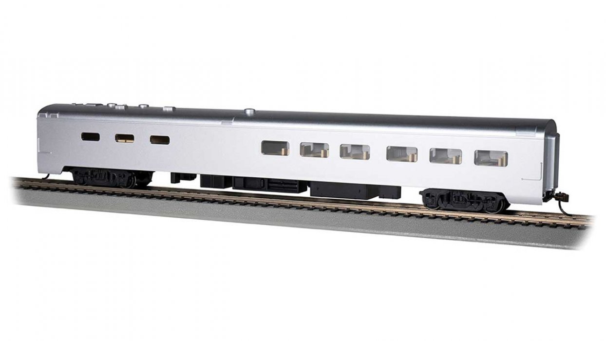 85′ Smooth-Side Diner - Ready to Run -- Painted, Unlettered (aluminum), HO, Bachmann Industries 14803