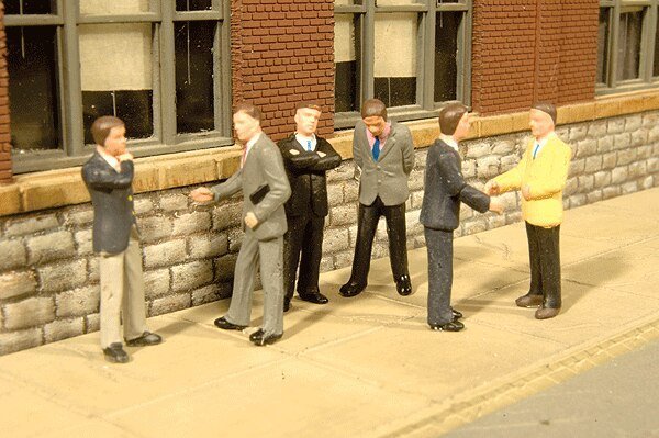 Businessmen - SceneScapes(TM) -- pkg(6), HO, Bachmann Industries 33112