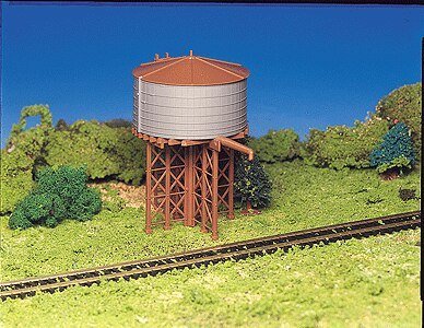Water Tank - Plasticville U.S.A.(R) -- Kit - 3-1/4′ 8.2cm Diameter, HO, Bachmann Industries 45153