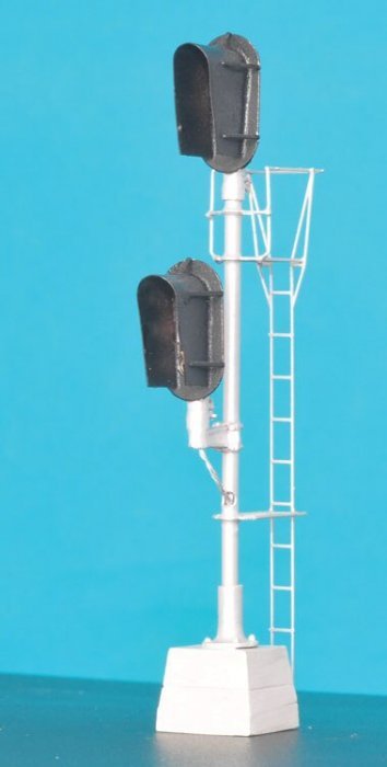 Union Switch & Signal 2-Headed Style D Block Signal - Assembled -- 3-Over-3 Aspect with Snow Shields, HO, Details West 942