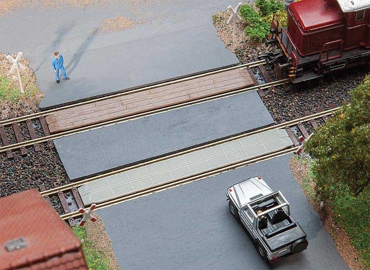 Grade Crossings -- 1 Each: Wood and Rubber, HO, Faller Gmbh 180969