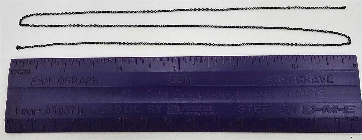 Blackened Brass Chain -- 32 Links Per Inch, 18′ 45.7cm Length, All Scales, Tichy Train Group 8335