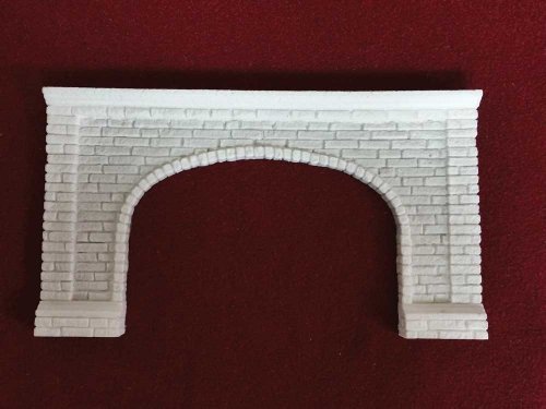 Extra-Wide Cut Stone Double Tunnel Portal -- Overall: 8-3/4 x 4-7/8′, Opening: 5-1/2 x, HO, Pre-Size Model Specialities 157